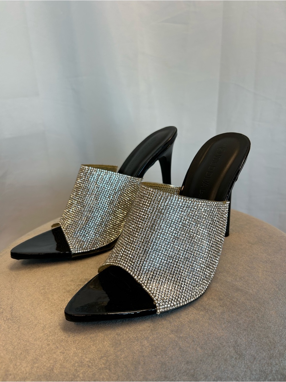 Wild Diva Crystal Rhinestone Embellished Black Slide high Heels Sz 9